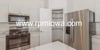 STUNNING HOME!! 4 Bed, 3 Bath Home in Altoona STUNNING HOME!! 4 Bed, 3 Bath Home in Altoona Gallery 8