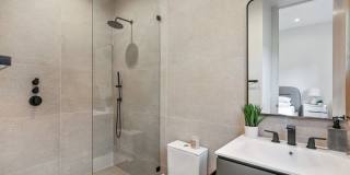 211 Veteran Ave Gallery 41