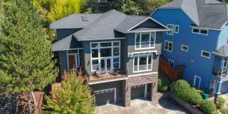Wonderful, bright 4-bdrm/2.5-bath home. Lovely garden, deck views, great location Gallery 28