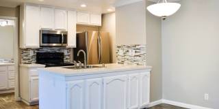 Americana Simi Apartments Gallery 13