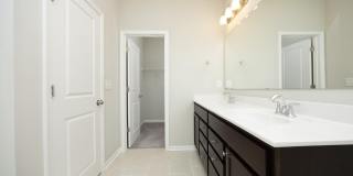 344 Great Northern Station Gallery 26