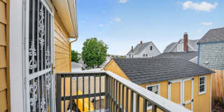 Charming 2-bedroom 2nd Fl apartment with Ocean views in Hu MA Gallery 19