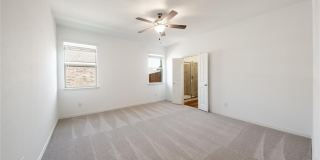 340 Wentworth Drive Gallery 20