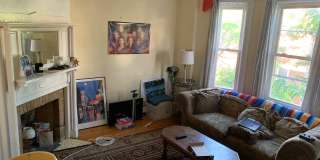 4beds 1.5bath in Somerville is available in 9/1 Gallery 6