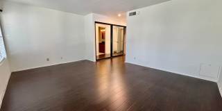 Large and Modern tri-level townhouse in Westwood minutes from Beverly Hills and UCLA Gallery 13