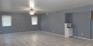 5 bedroom 3 bath Gallery 18