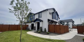 Alante at Lake Hazel Gallery 1