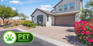 Modern 3-Bed + Bonus Room /2.5-Bath Home in Desirable Chandler Boutique Neighborhood – Spacious Layout, Pet-Friendly, Corner Lot, and Private Backyard Modern 3-Bed + Bonus Room /2.5-Bath Home in Desirable Chandler Boutique Neighborhood – Spacious Layout, Pet-Friendly, Corner Lot, and Private Backyard Gallery 1