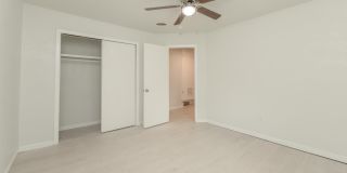 4505 UNIVERSITY AVENUE Gallery 27