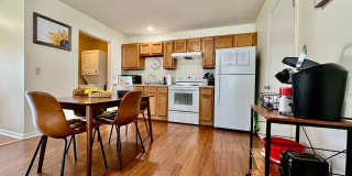 3 Bedroom 1 Bathroom Attached House Gallery 7