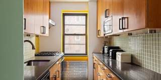 39 Gramercy Park North Gallery 4