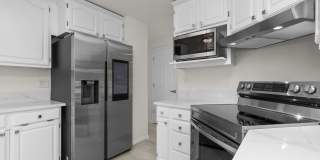 Cozy 4 bed house in Bothell Gallery 10