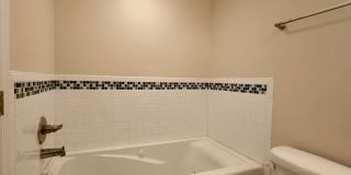 Charming 3 Bed/3 Bath Townhome in Middle East  Baltimore! Gallery 23