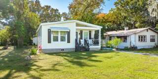 121 12th Street Gallery 1