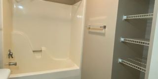 Harney Street Apartments Gallery 22