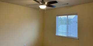 Very Nice 3 Bedroom 2.5 Bathroom  ***2021 Sq. Ft Living Space***Located in Central Point with a Large Bonus Room Gallery 19