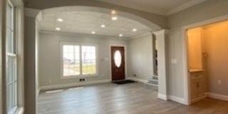 3 Bedroom Home in Middlebury! Gallery 1