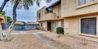 ADORABLE TOWN HOME with BALCONY and a GREAT SIZE PATIO/"BACKYARD" Gallery 4