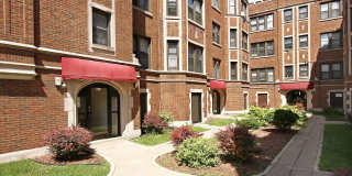 8241 S Ellis Gallery 24