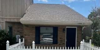 2 Bed 2 Bath Townhome Gallery 1
