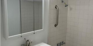 The Sussex House Gallery 13