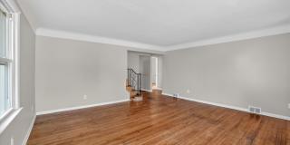 1851 BEVERLY HILLS DR Gallery 5