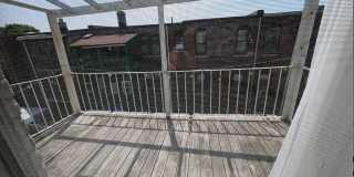 Beautiful 3 bed with in unit laundry and balcony GREAT DEAL for 9/1/26 Gallery 6