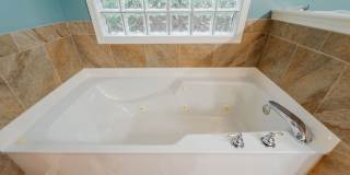 Charming 3 bedroom, 2 bathroom located in the picturesque Hot Springs Village Gallery 17