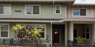 2bd, 2.5 bath, 1car garage w parking in driveway Gallery 6