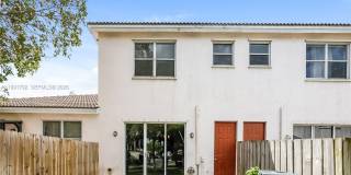 2281 NE 42nd Cir Gallery 18