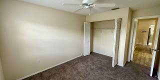 Resort-Style Living Gorgeous two bedroom, two bath, +den, detached villa for rent in North Sarasota Gallery 9