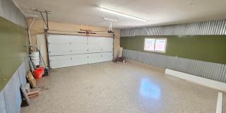 7 Bedroom Home in Bloomington Gallery 23