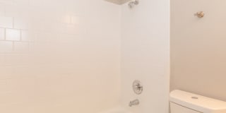 Camelot Apartments Gallery 10