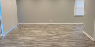 222 Davis Lane Gallery 21