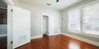 AVAILABLE AUGUST: Prime Location - 3 BR / 1 BA home located in Downtown and Walk to UT Gallery 15