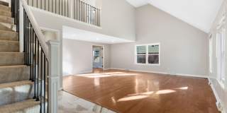 3 Bedroom | 2.5 Bathroom | 2 Car Garage | Springfield MO | Fenced Back Yard | 2 Living Areas | Quiet Neighborhood! Gallery 4