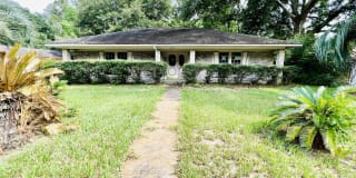 2329 Greenway Drive Gallery 1