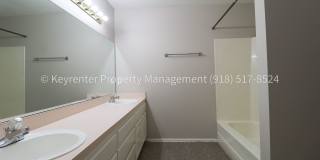 3 Bed | 2.5 Bath in Jenks! Gallery 24