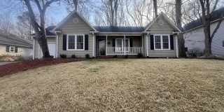 400 Dunwoody Drive Gallery 1