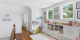 229 Cammer Drive Gallery 29