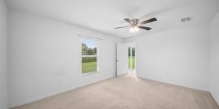 Modern 3 bedroom 2 bathroom single family home in Lehigh Acres Gallery 16