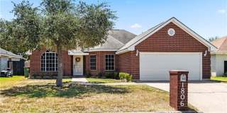 1806 Lauren Lane Gallery 1