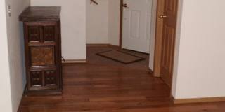 Beautiful 3 Bedroom 2 1/2 Bath Townhome in Tacoma!!! Gallery 5