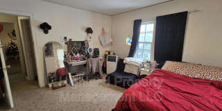 520 NE Maple St Gallery 20