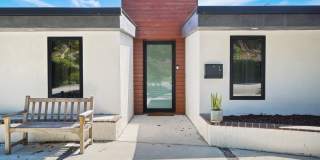 1812 Navy Street Gallery 1