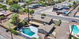 6 Bedrooms, 3 Bath,  Pool CLOSE TO ASU (Rural & Broadway) Gallery 61