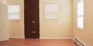 Charming Old North End Rancher Gallery 16