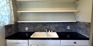 Cutest 3-Bedroom House with Covered Back Patio + Bonus Storage/Office! Gallery 6