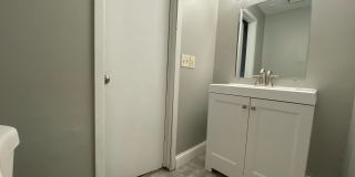 Beautiful 4 Bedroom 1.5 Bathroom Townhome in Minneapolis! Gallery 9