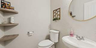 BEAUTIFUL 4-BEDROOM HOME IN NORTHEAST CROSSING Gallery 21